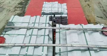 荆州 芝麻白仿形加直形路沿石出货日常