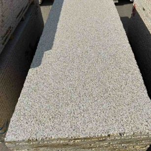 荆州 黄金麻花岗岩荔枝面毛板，半成品