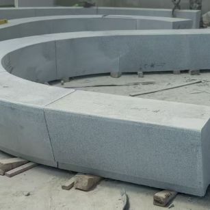 荆州 芝麻白花岗岩光面弧形坐凳