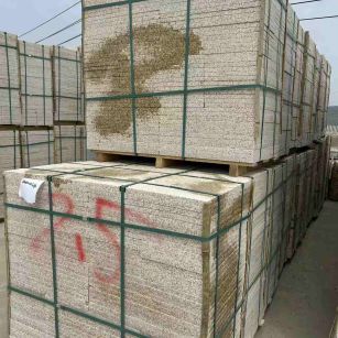 荆州 黄金麻花岗岩石材荔枝面地铺石2.5*300*600