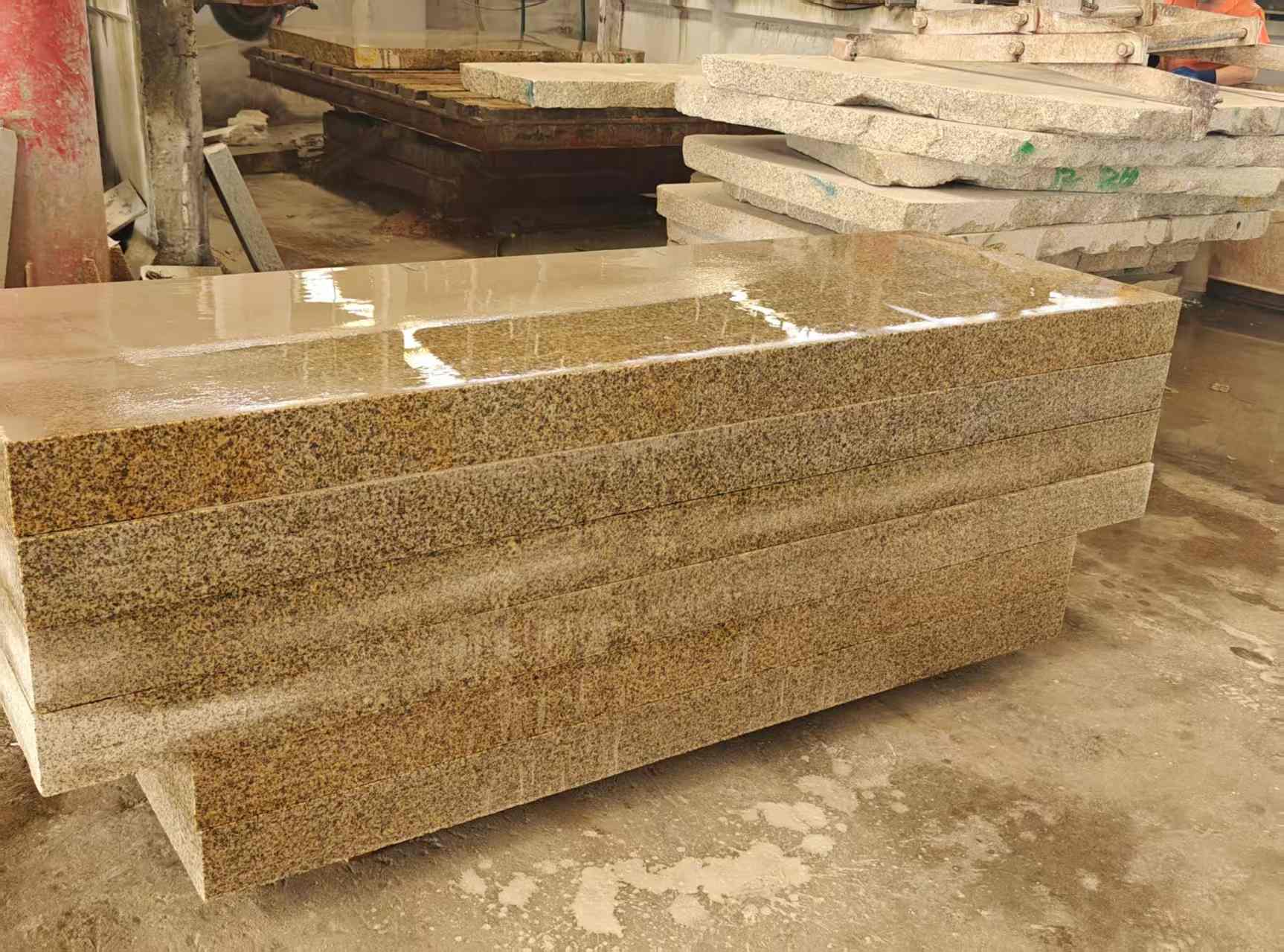 荆州 黄金麻栏杆料半成品加工中