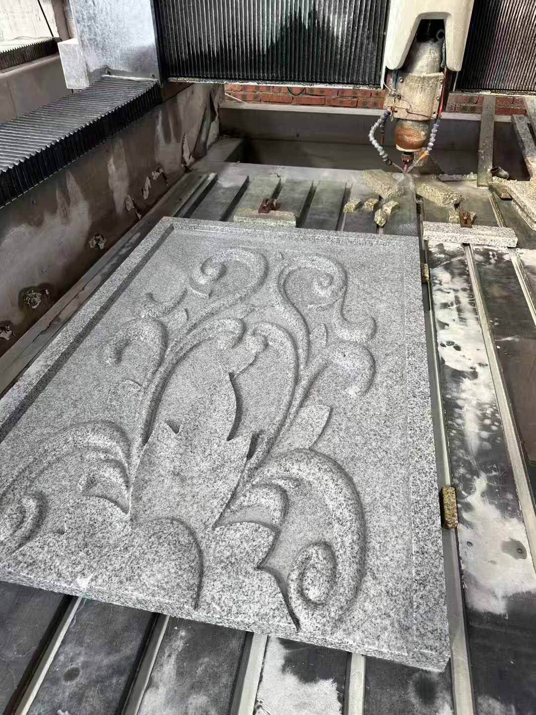 荆州 白麻别墅干挂雕花板