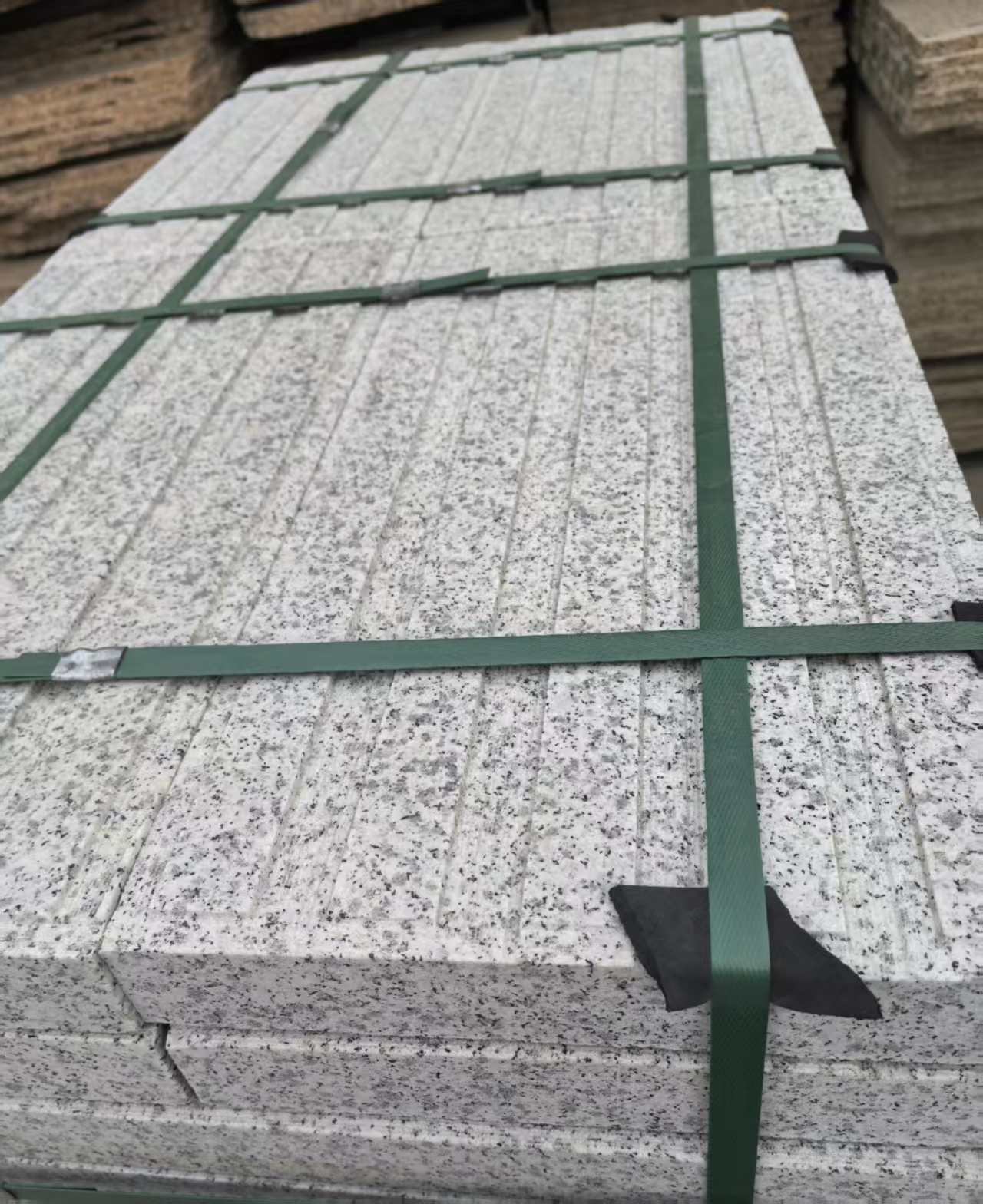 荆州 白麻花岗岩直行盲道石，盲条，地铺石