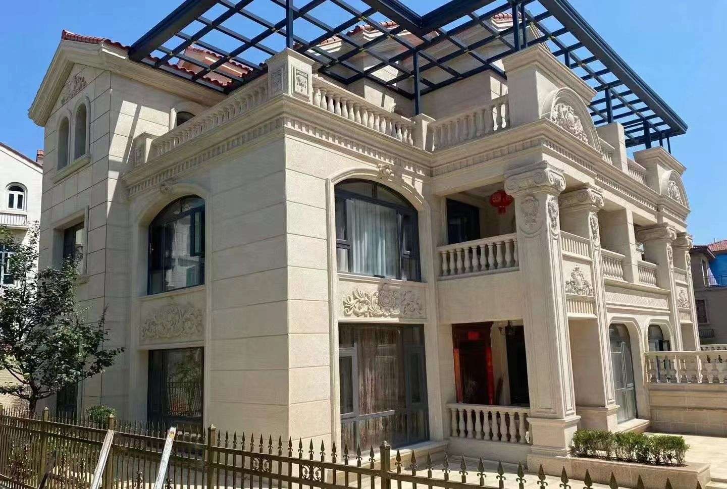 荆州 黄金麻花岗岩荔枝面别墅外墙干挂