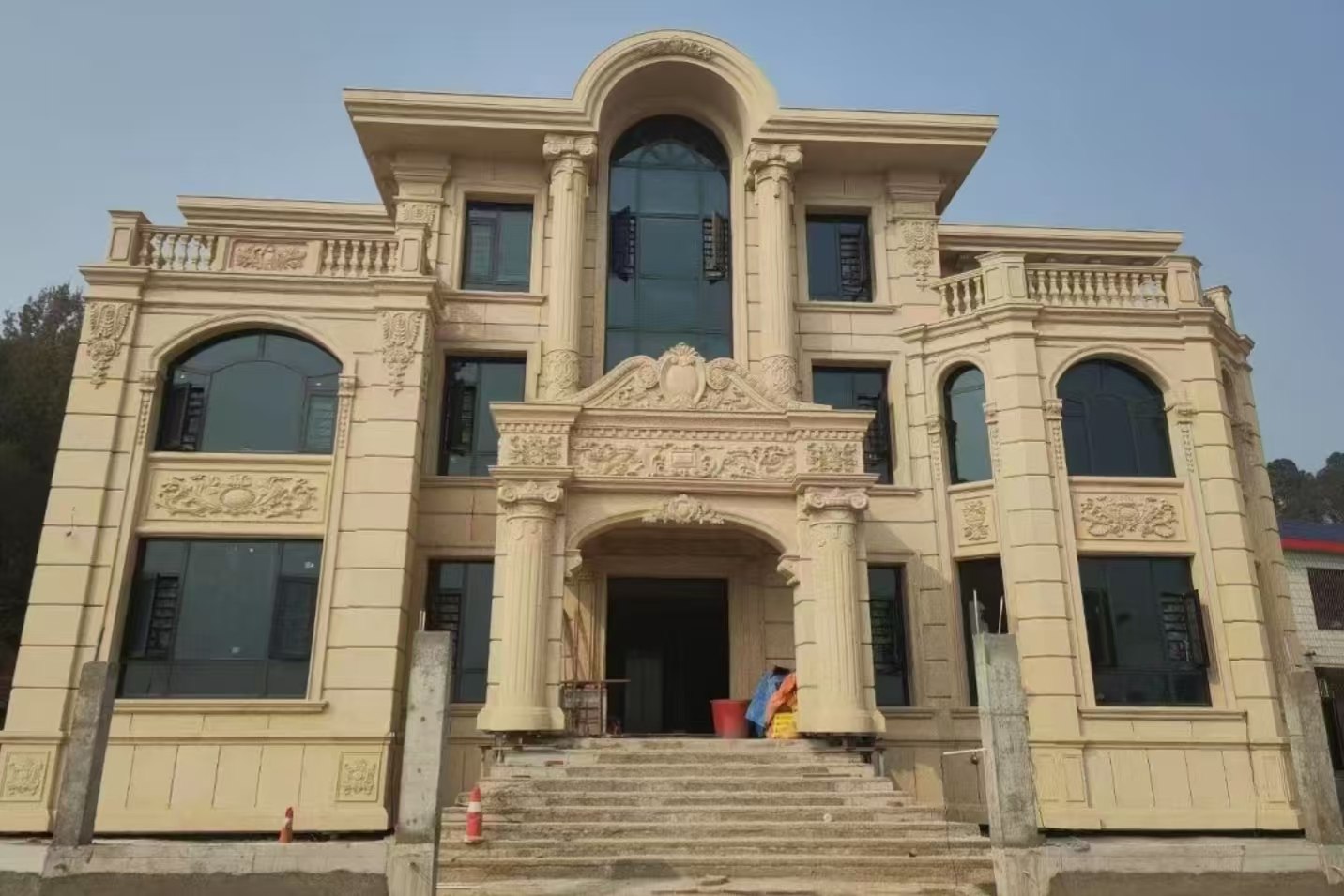 荆州 黄金麻花岗岩别墅外墙干挂