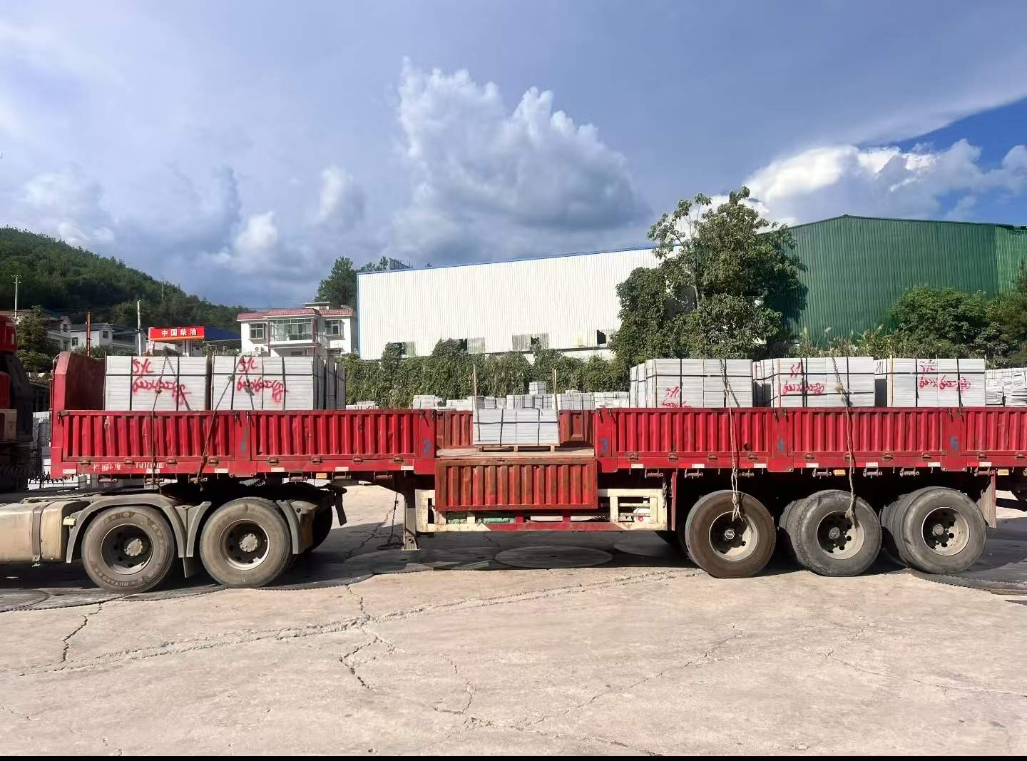 荆州 芝麻灰花岗岩地铺石出货日常